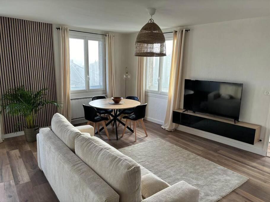 Appartement Cosy Au Coeur De La Ville Aurillac Exterior foto